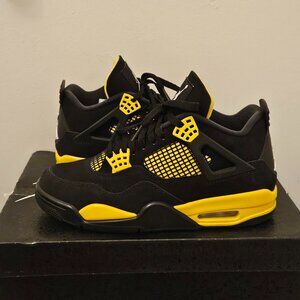 Air Jordan 4 Retro Size 8 Men's used